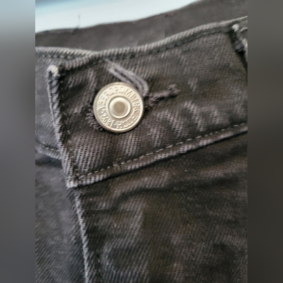 Abercrombie and Fitch Women's High-Loose Jeans in Black Size 25 - Picture 3 of 10